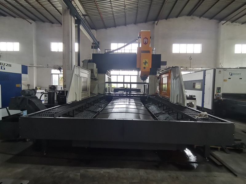 Sheet-metal-workshop-2